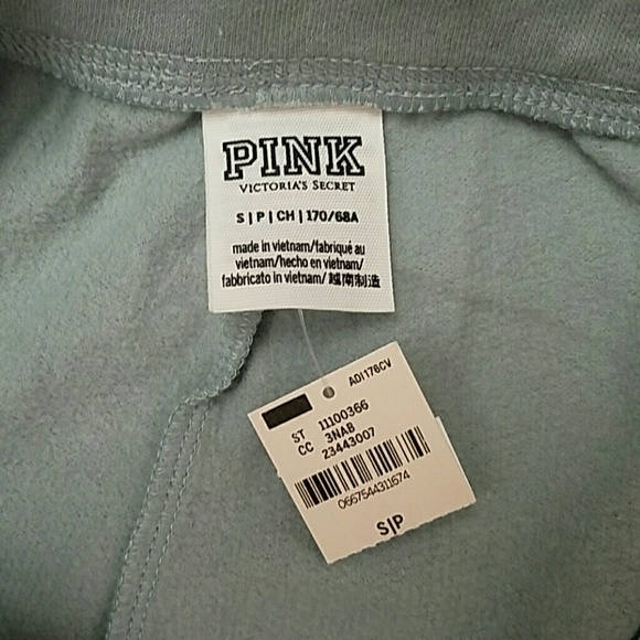 Pink Victoria's Secret shorts NWT - Picture 6 of 7